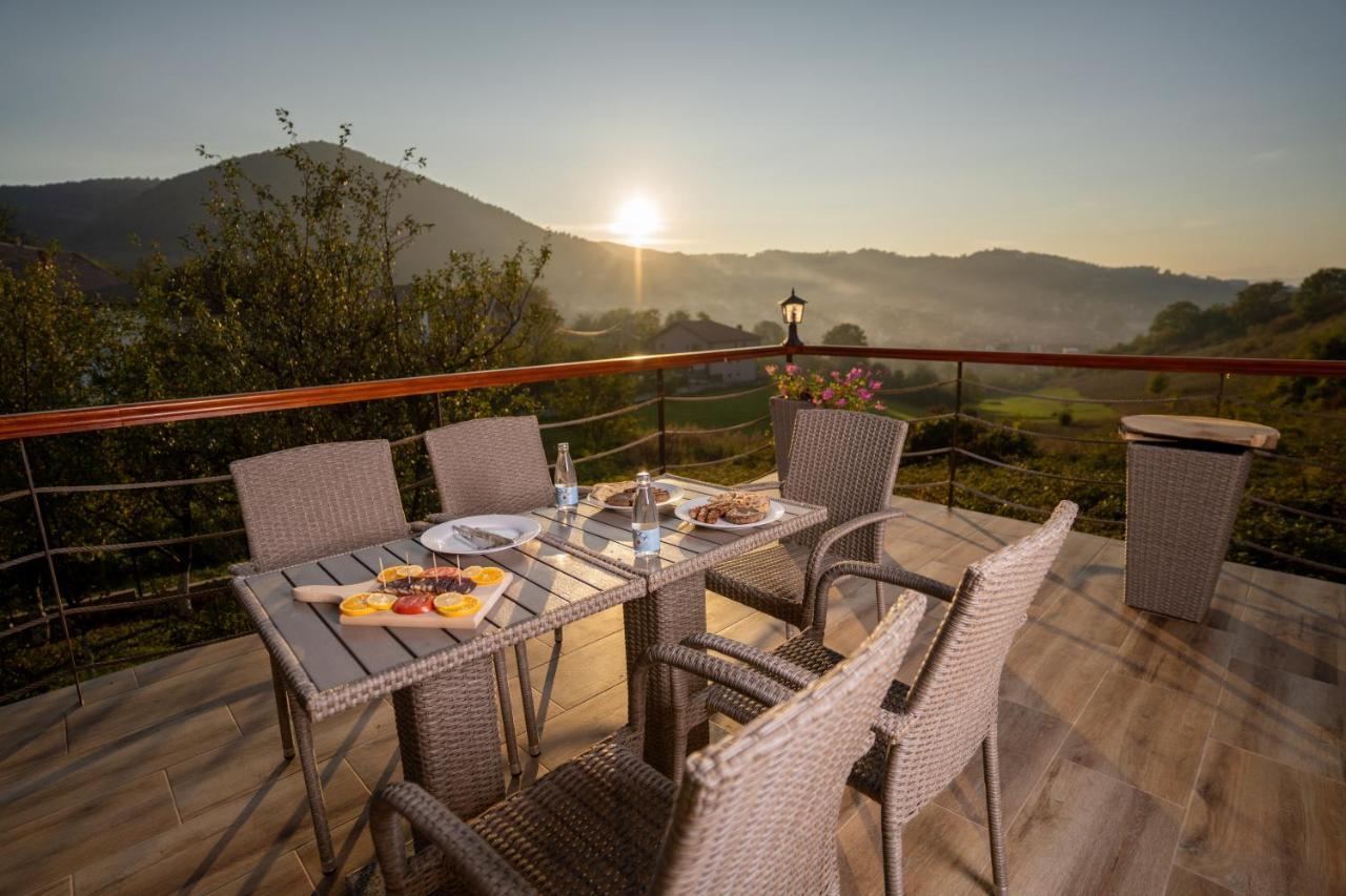 The View Apartment Visoko Eksteriør billede