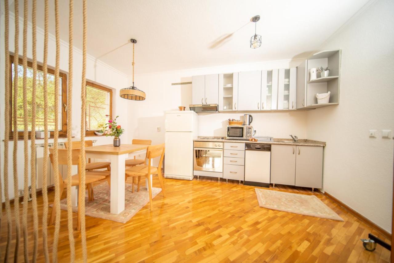 The View Apartment Visoko Eksteriør billede