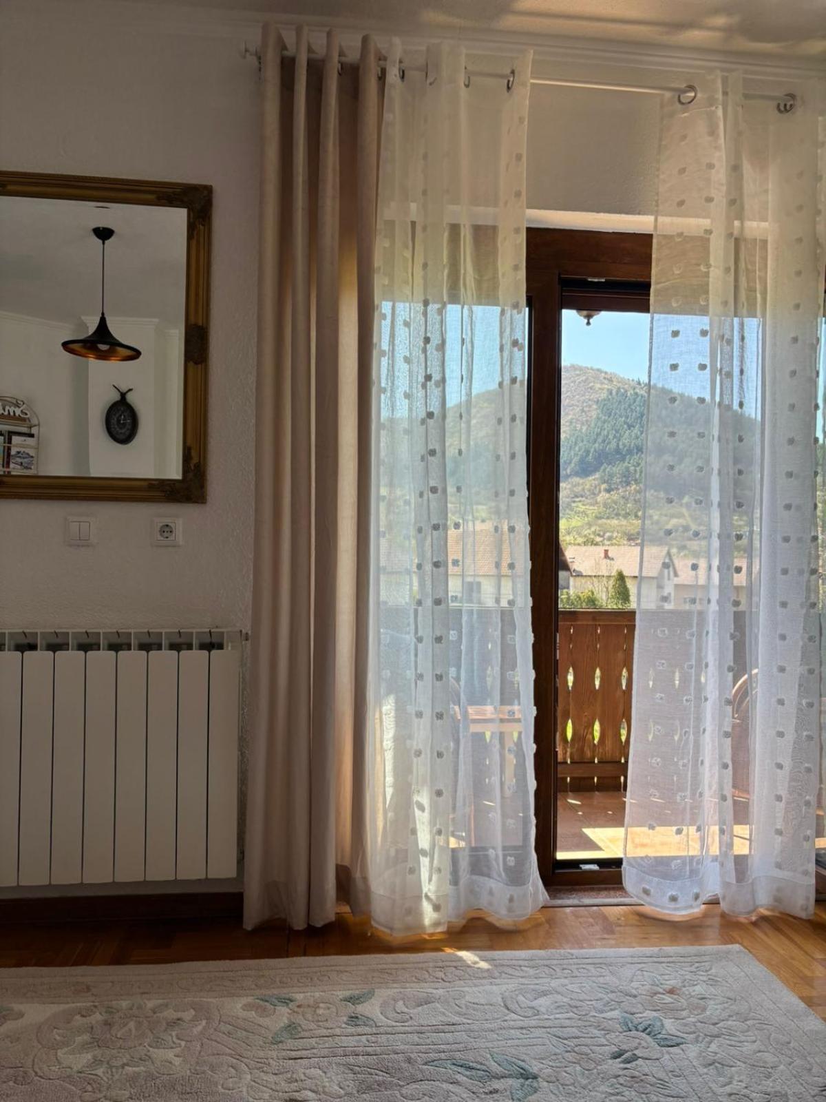 The View Apartment Visoko Eksteriør billede